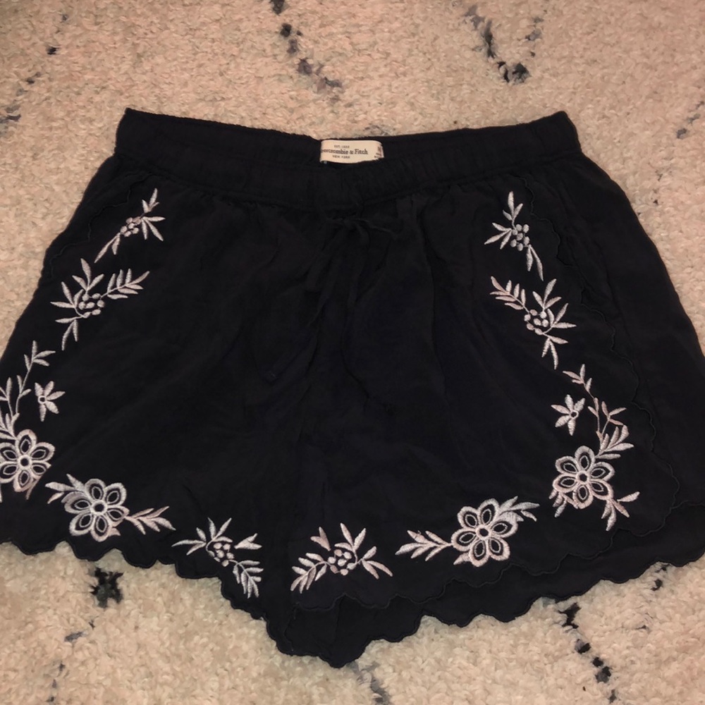Navy Abercrombie Flowy Short s